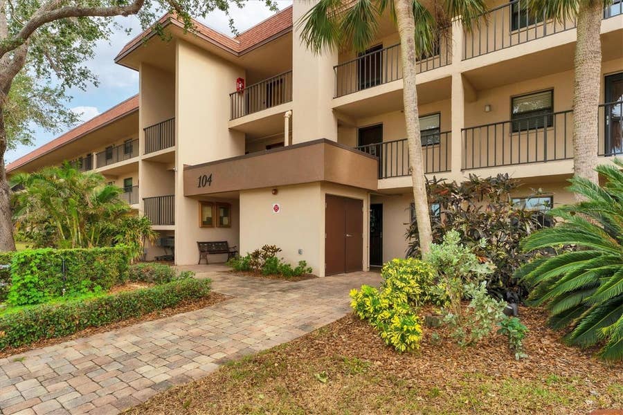 Property photo for 104 CAPRI ISLES BOULEVARD, #112, Venice, FL