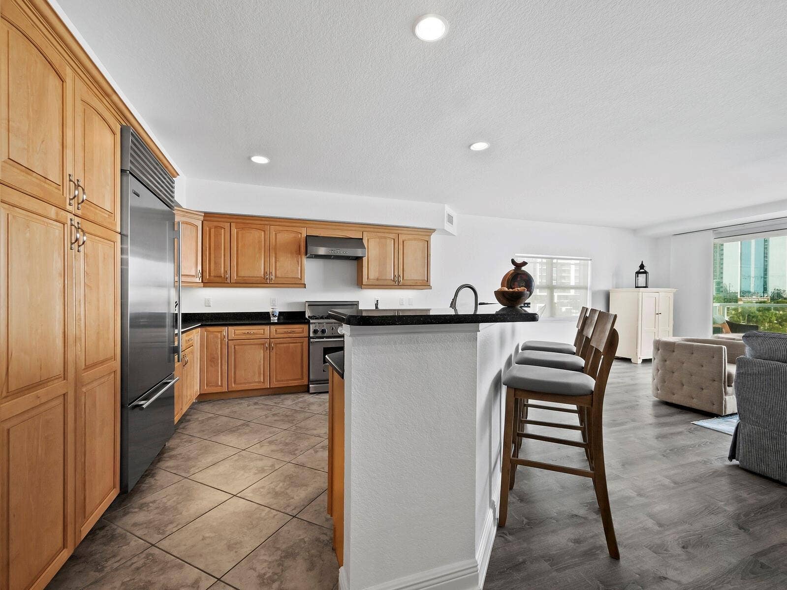 650 GOLDEN GATE POINT, #401, Sarasota, FL 34236 650 GOLDEN GATE POINT, #401, Sarasota, FL 34236
