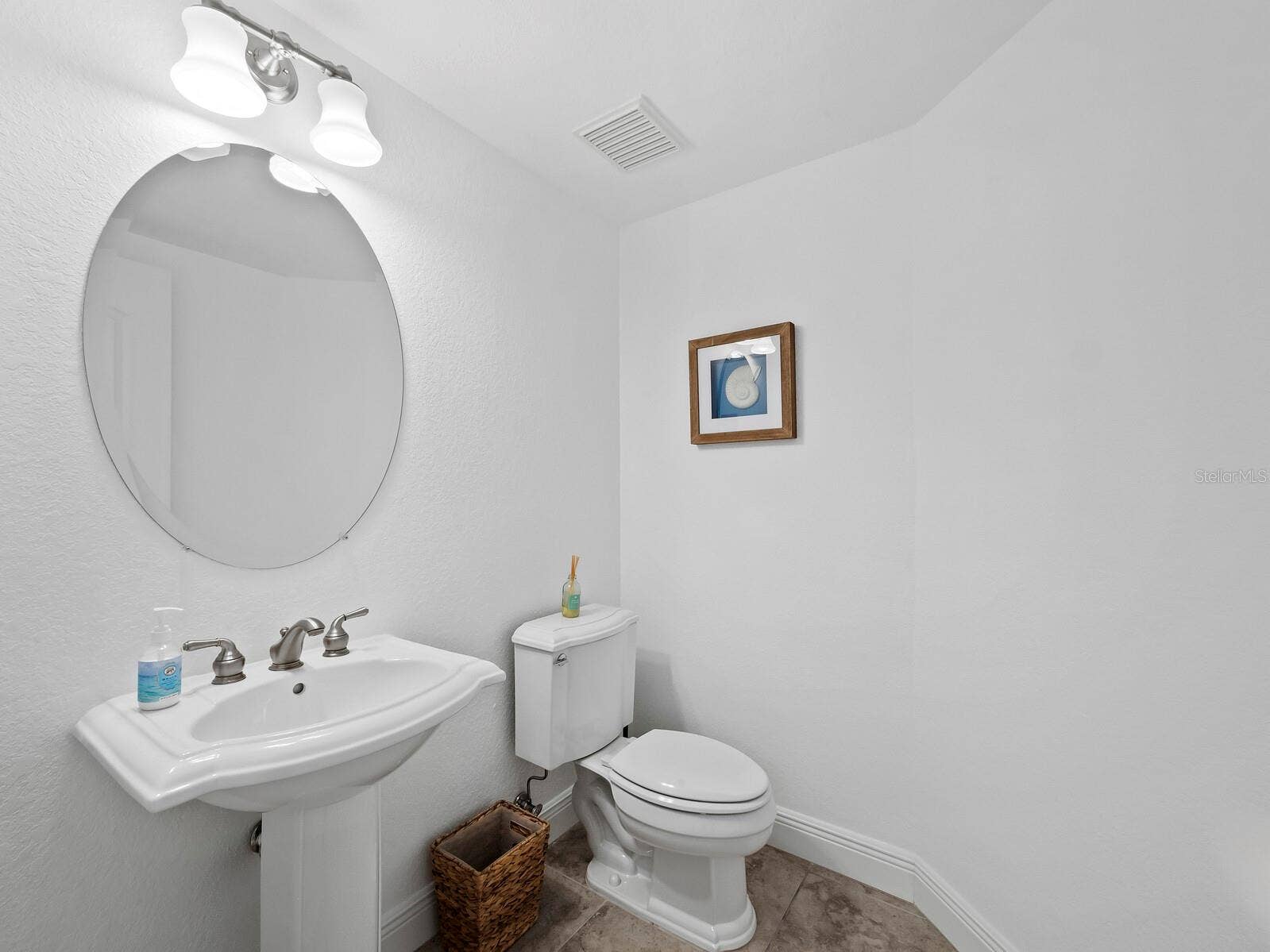 650 GOLDEN GATE POINT, #401, Sarasota, FL 34236 650 GOLDEN GATE POINT, #401, Sarasota, FL 34236
