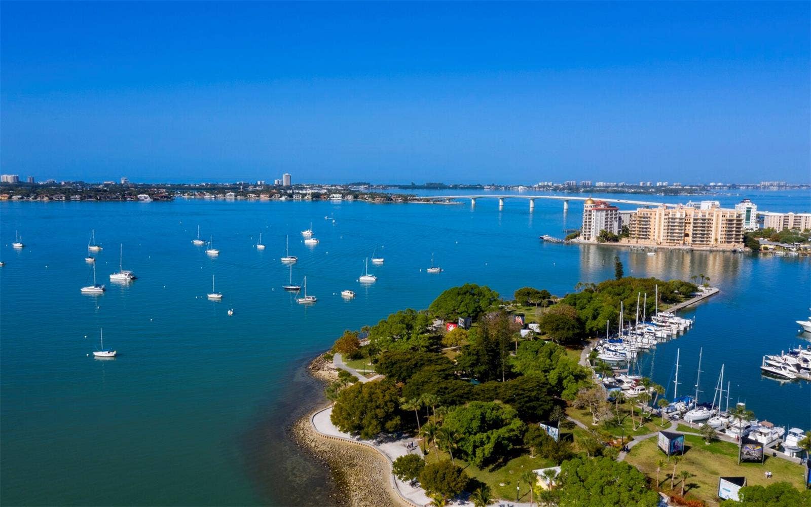 650 GOLDEN GATE POINT, #401, Sarasota, FL 34236 650 GOLDEN GATE POINT, #401, Sarasota, FL 34236