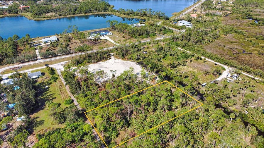 Property photo for 9051 CALOOSA DRIVE, Venice, FL