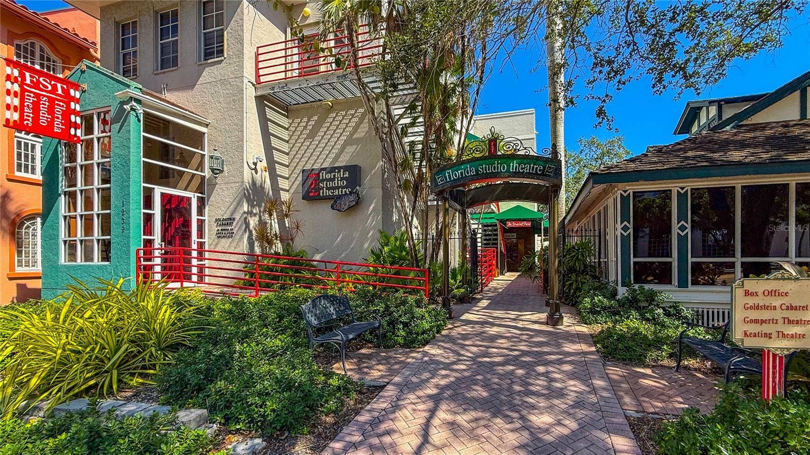 1305 4TH STREET, #401B, Sarasota, FL 34236 6-Blocks from Florida Studio Theater