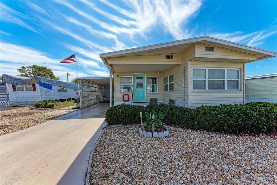 Property photo for 1610 IOWA AVENUE, Bradenton, FL