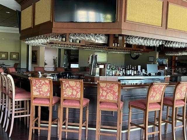 Gathering Bar