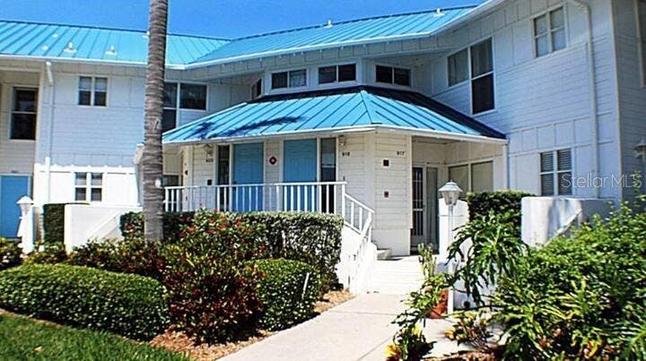 Property photo for Bradenton, FL