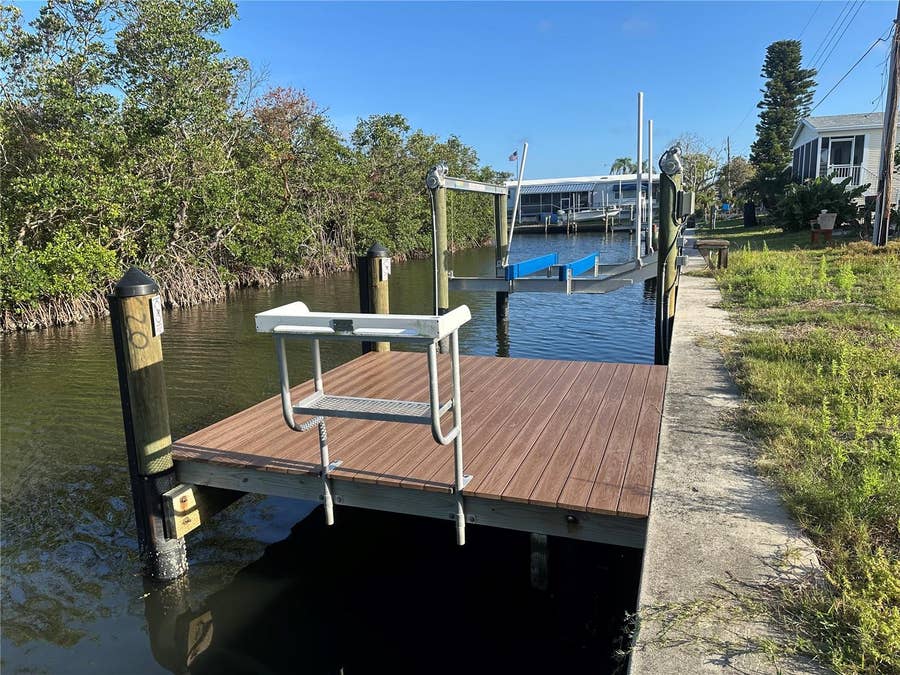 Property photo for 196 BIMINI DRIVE, Palmetto, FL