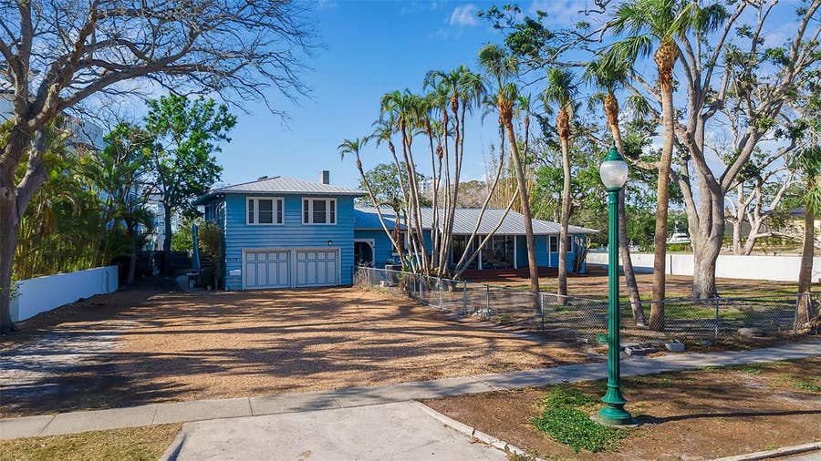 Property photo for 1479 BAY POINT DRIVE, Sarasota, FL