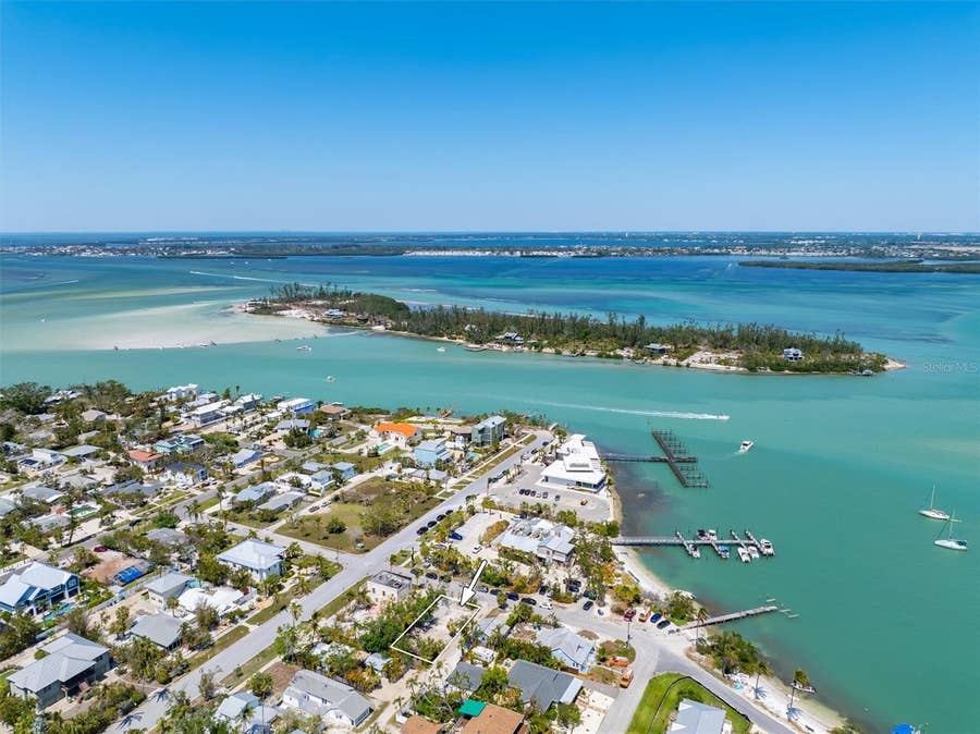 Property photo for 6981 LOIS AVENUE, Longboat Key, FL