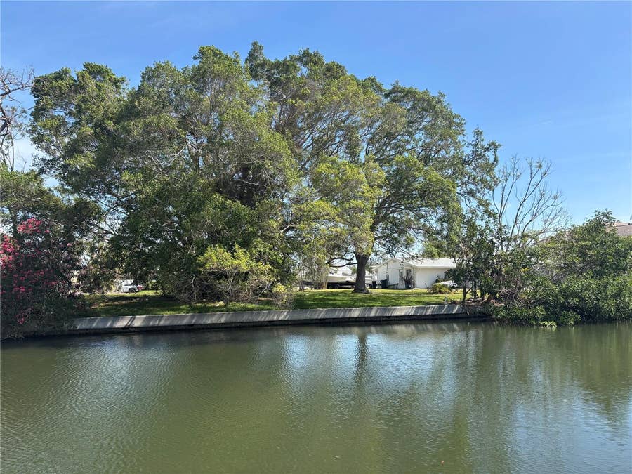 Property photo for 4417 DOLPHIN LANE, Palmetto, FL