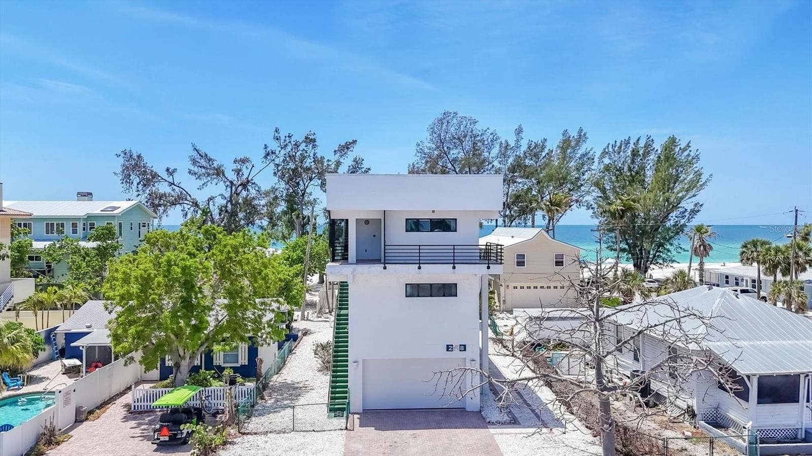 2918 AVENUE E, Holmes Beach, FL 34217