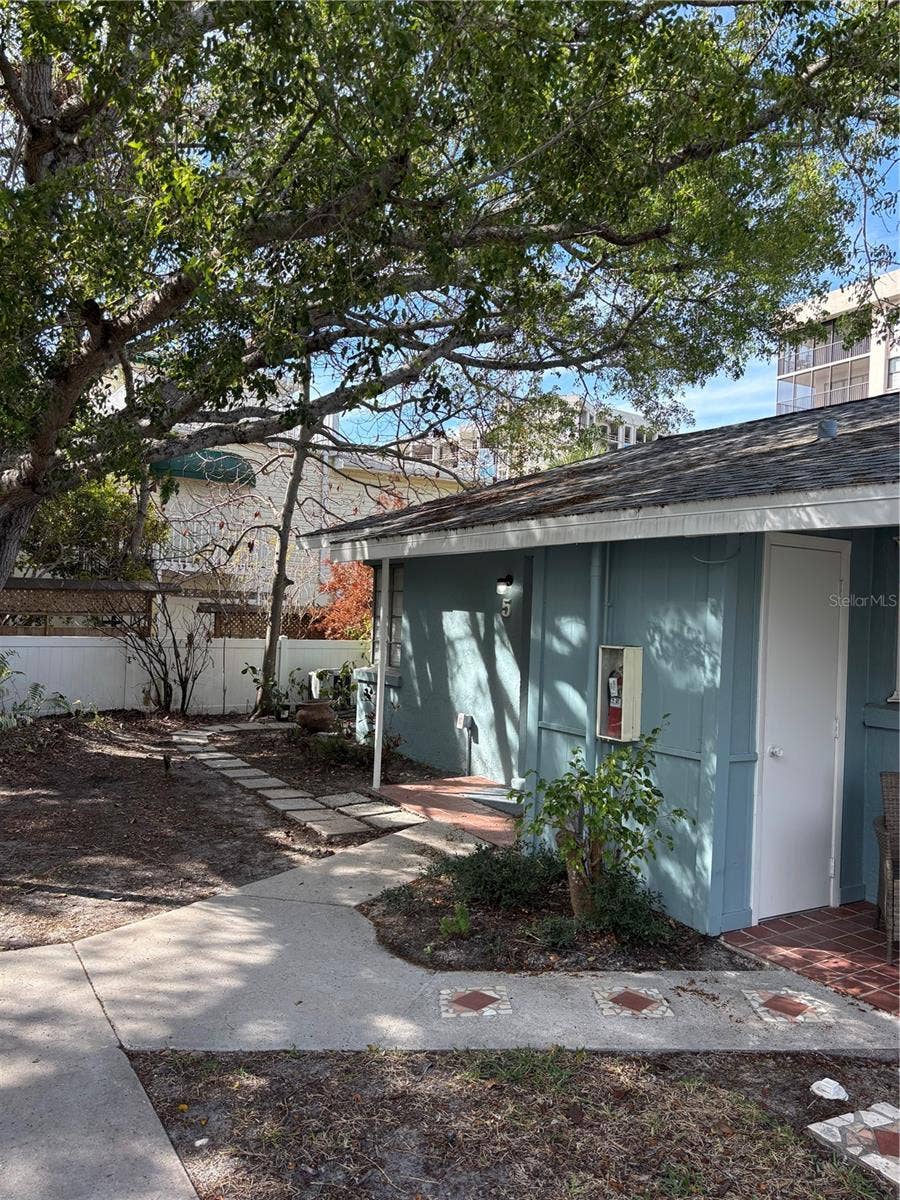 Property photo for 170 ROOSEVELT DRIVE, #5, Sarasota, FL