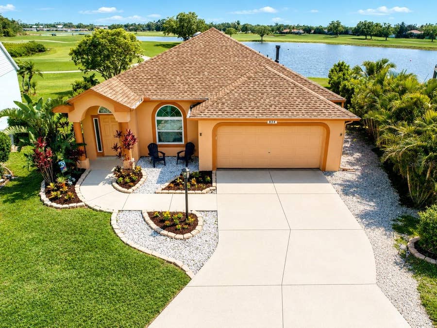Property photo for 834 SPRINGWOOD CIRCLE, Bradenton, FL