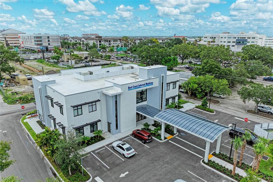 Property photo for 201 5TH AVENUE DRIVE E, Bradenton, FL