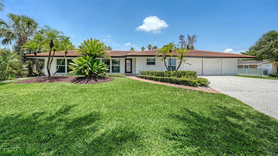 Property photo for 223 SEAGULL LANE, Sarasota, FL