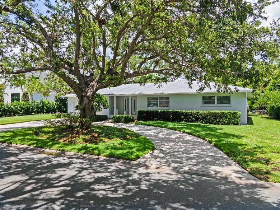 Property photo for 1541 FLOWER DRIVE, Sarasota, FL