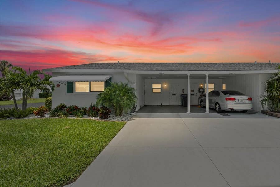 Property photo for 6016 HIBISCUS DRIVE, Bradenton, FL