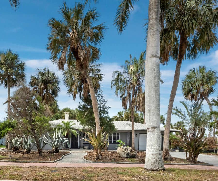 Property photo for 153 N ADAMS DRIVE, Sarasota, FL