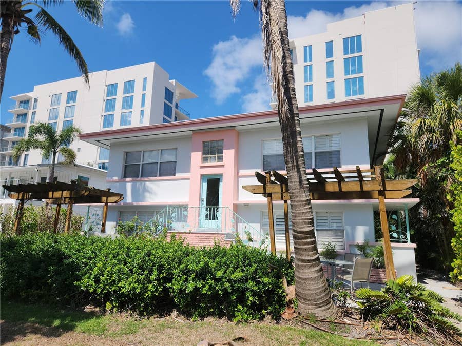 Property photo for 565 GOLDEN GATE POINT, #1, Sarasota, FL