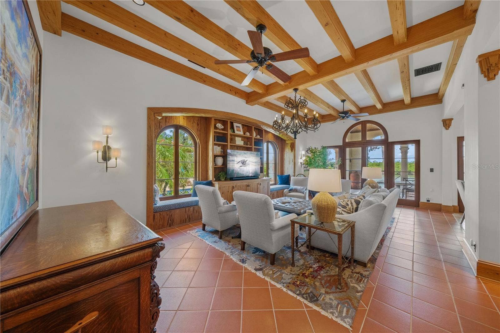 139 S WASHINGTON DRIVE, Sarasota, FL 34236 FAMILY ROOM OFF THE KITCHEN
