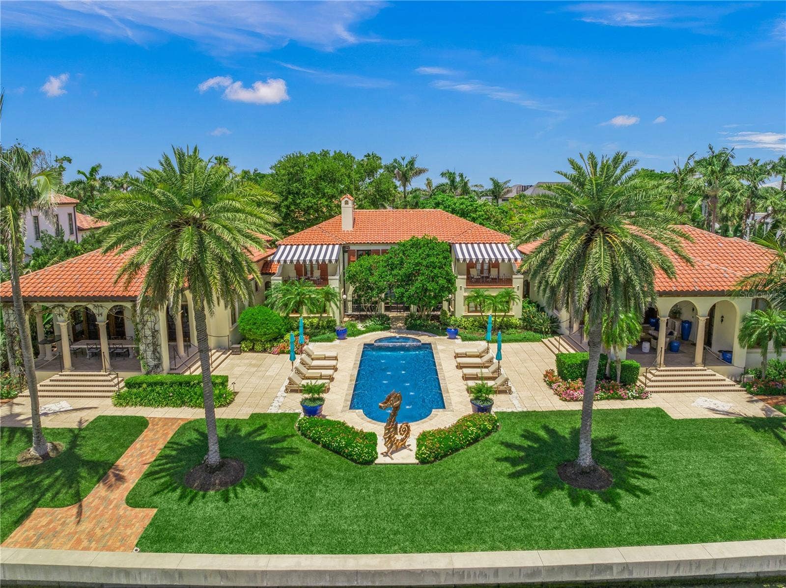 139 S WASHINGTON DRIVE, Sarasota, FL 34236 BACKYARD OASIS AND POOL LOOKING AT HOME