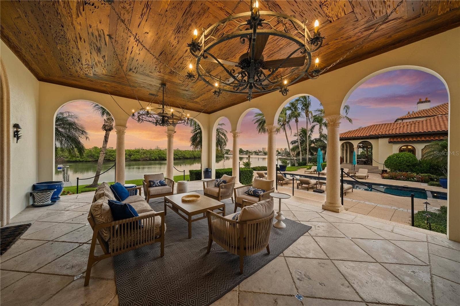 139 S WASHINGTON DRIVE, Sarasota, FL 34236 COVERED TERRACE EATING AREA