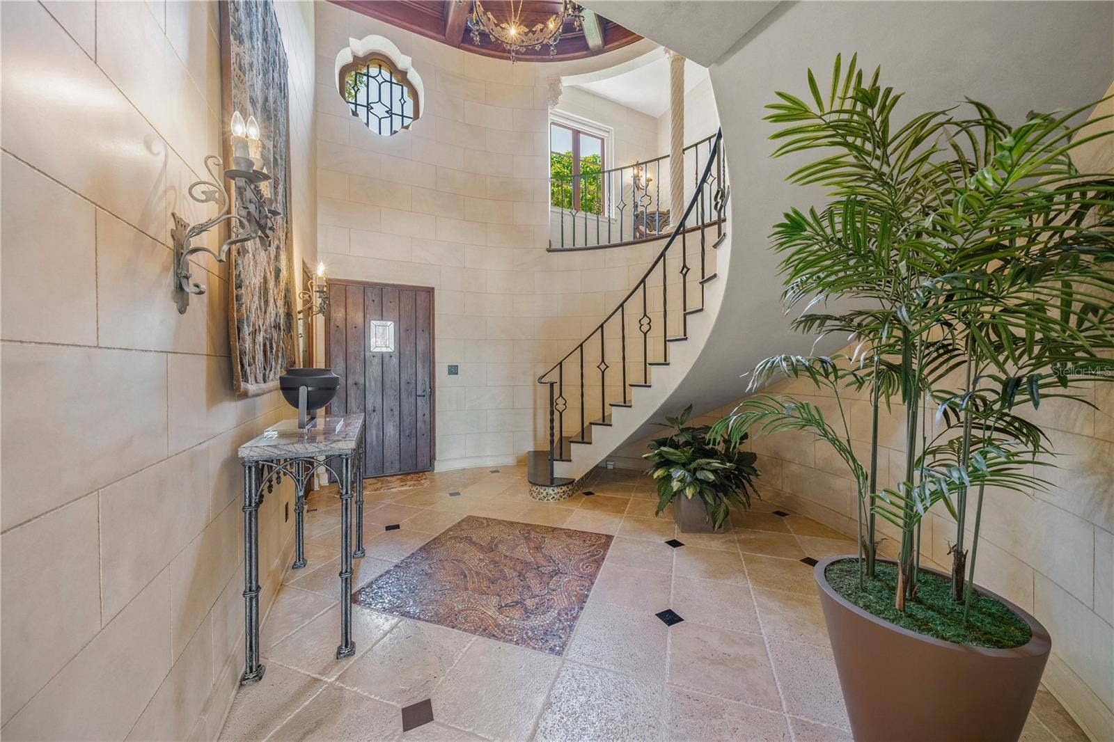 139 S WASHINGTON DRIVE, Sarasota, FL 34236 FOYER AND STAIRCASE