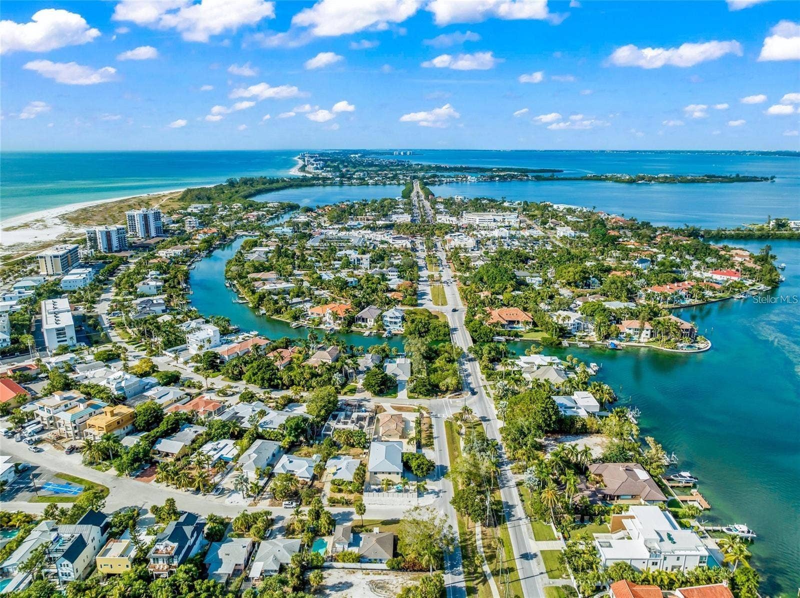 139 S WASHINGTON DRIVE, Sarasota, FL 34236 139 S WASHINGTON DRIVE, Sarasota, FL 34236