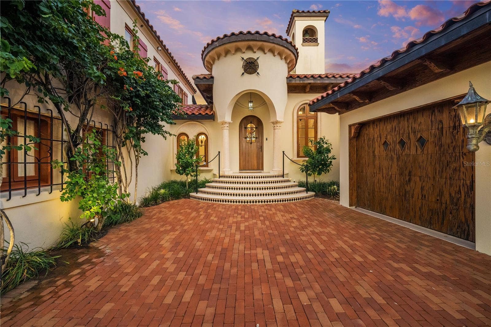 139 S WASHINGTON DRIVE, Sarasota, FL 34236 FRONT DOOR ENTRANCE