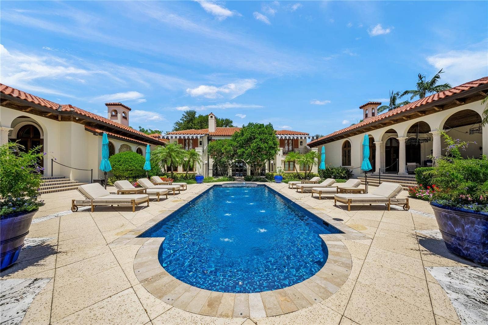 139 S WASHINGTON DRIVE, Sarasota, FL 34236 POOL LOOKING AT HOME