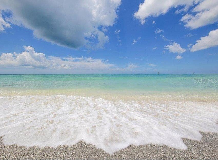 139 S WASHINGTON DRIVE, Sarasota, FL 34236 139 S WASHINGTON DRIVE, Sarasota, FL 34236