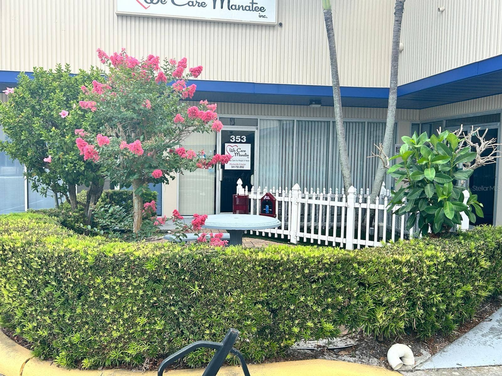353 6TH AVENUE W, Bradenton, FL 34205 353 6TH AVENUE W, Bradenton, FL 34205