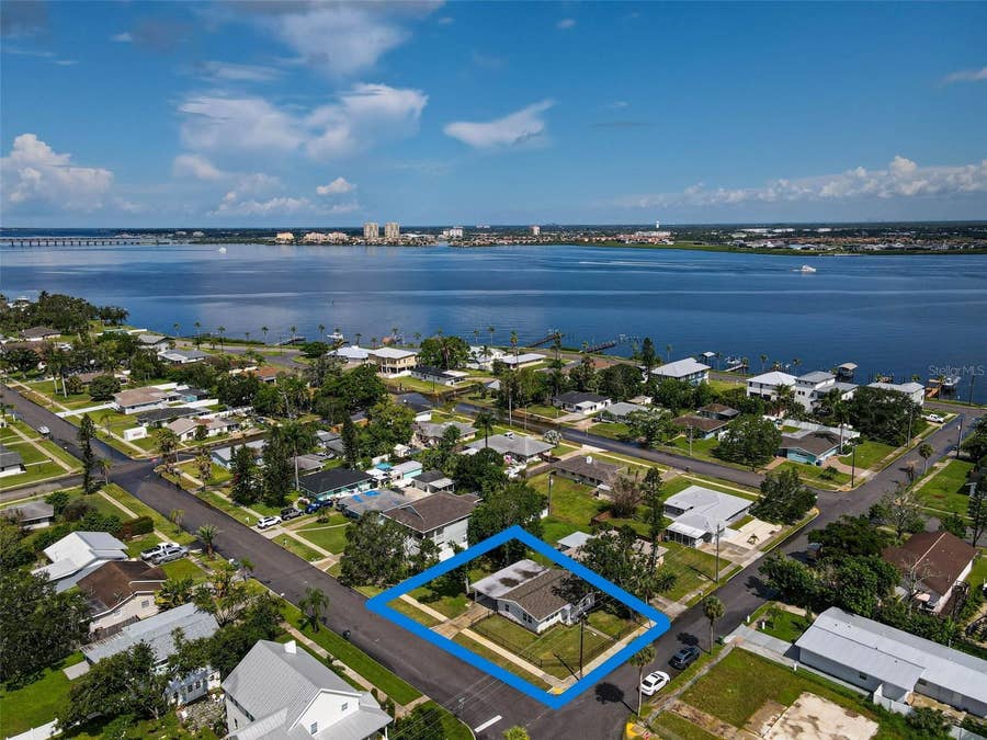 Property photo for 102 20TH STREET NE, Bradenton, FL