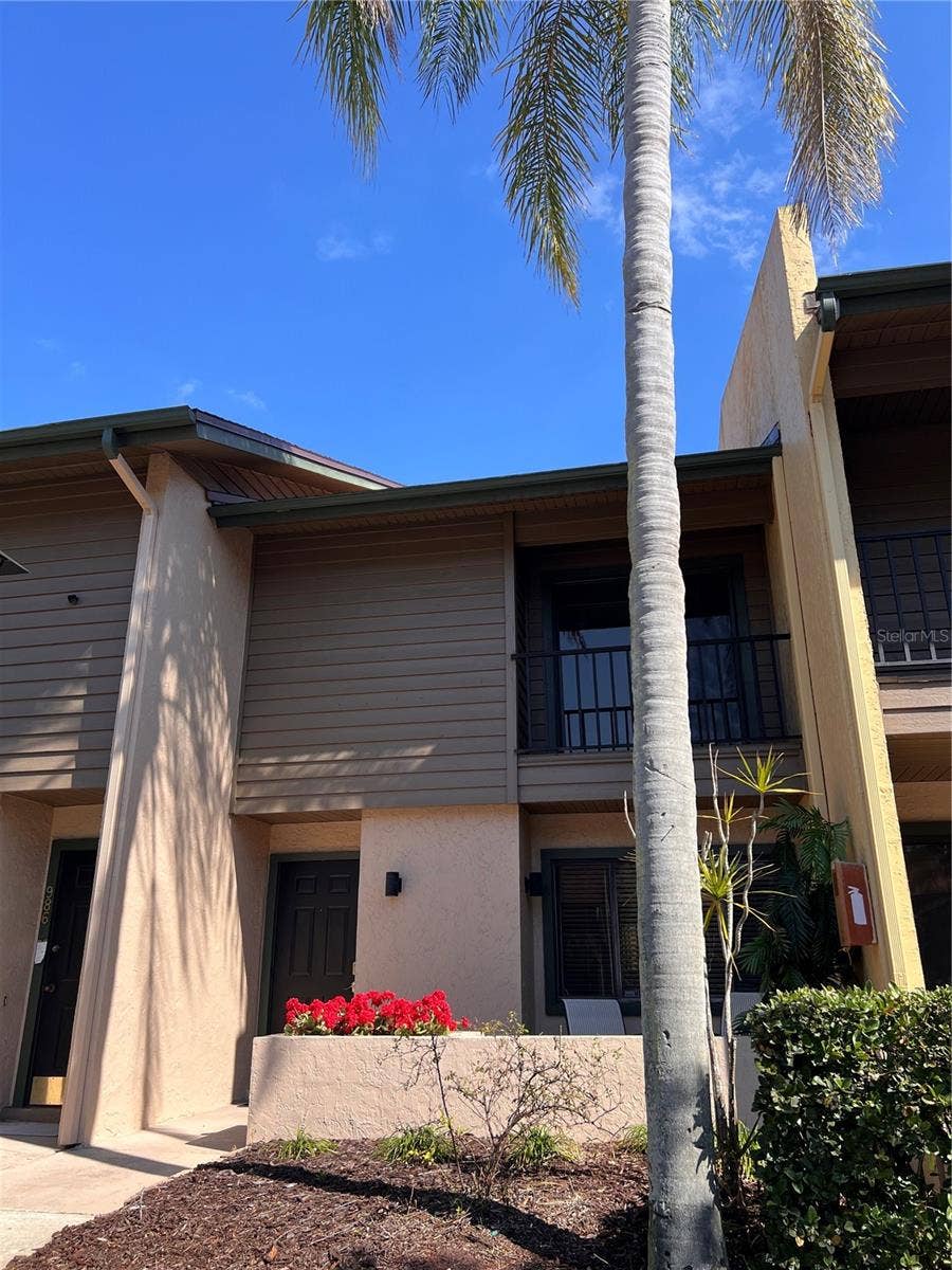 Property photo for 984 SUNRIDGE DRIVE, #J3, Sarasota, FL