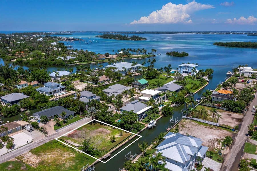 Property photo for 570 DE NARVAEZ DRIVE, Longboat Key, FL