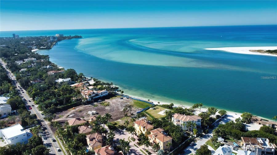 Property photo for 160 GARDEN LANE, Sarasota, FL