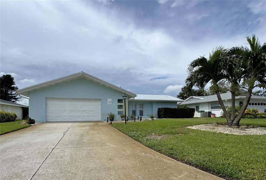 Property photo for 6813 13TH AVENUE DRIVE W, Bradenton, FL