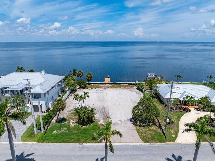 Property photo for 659 KEY ROYALE DRIVE, Holmes Beach, FL