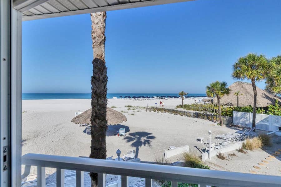 Property photo for 1336 BENJAMIN FRANKLIN DRIVE, #F2, Sarasota, FL