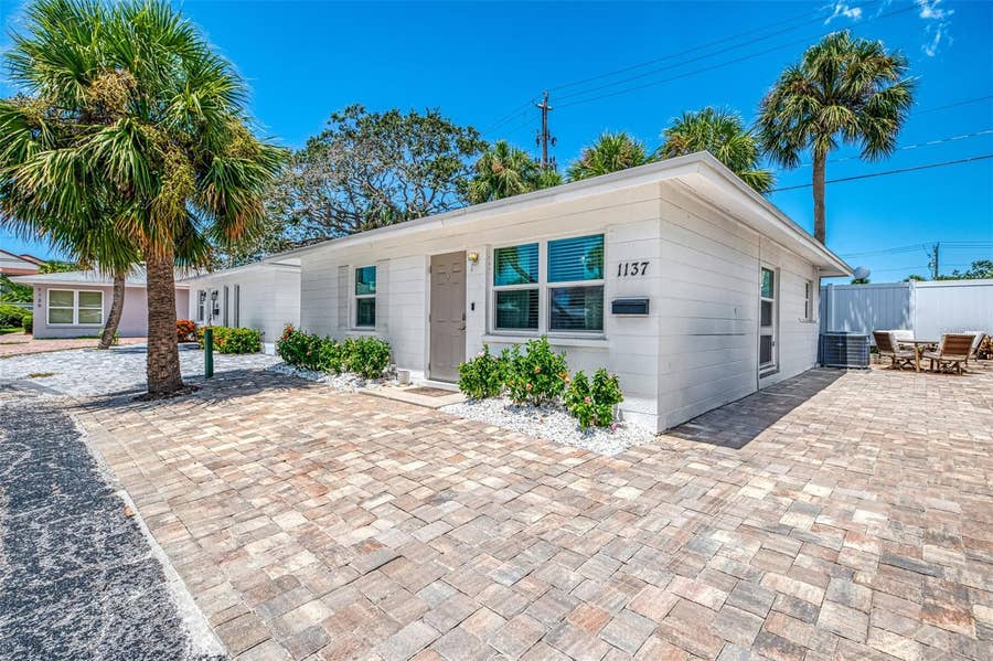 Property photo for 1137 N MOONMIST COURT, #L-7, Sarasota, FL
