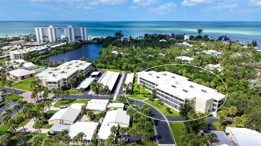 Property photo for 225 HOURGLASS WAY, #103, Sarasota, FL