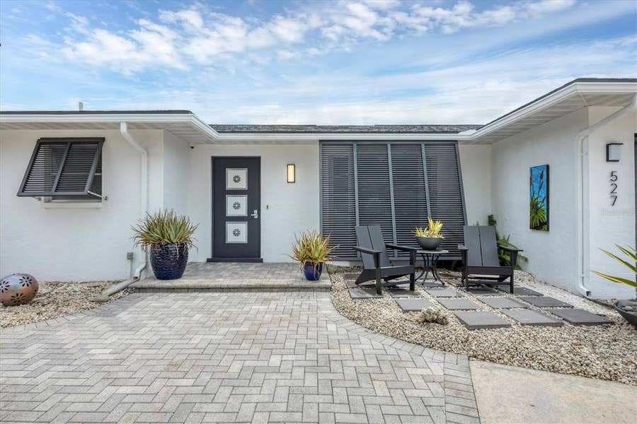Property photo for 527 BELLAIRE DRIVE, Venice, FL