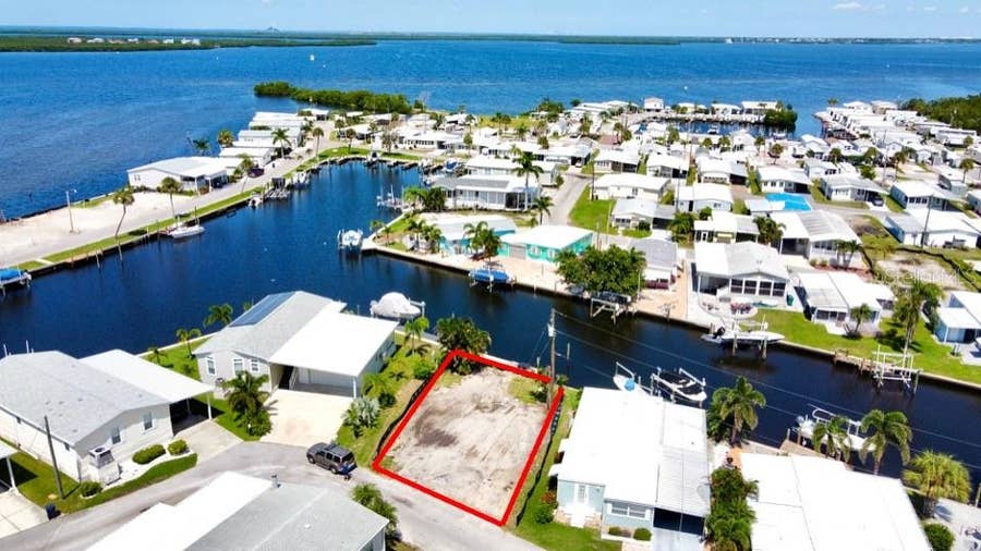 Property photo for 280 NASSAU DRIVE, Palmetto, FL