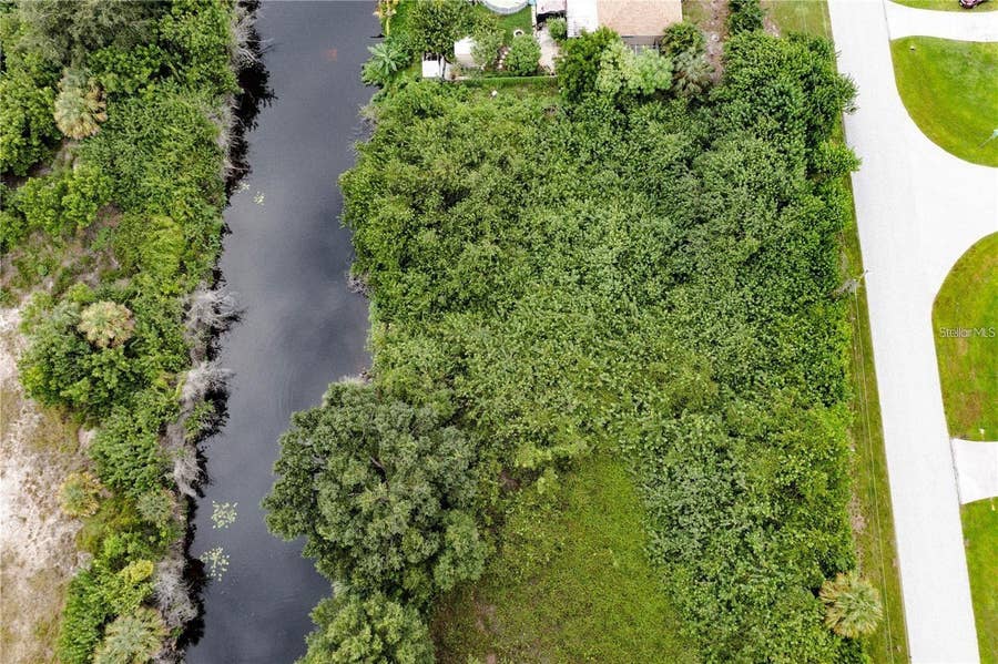 Property photo for 6441 ROBERTA DRIVE, Englewood, FL