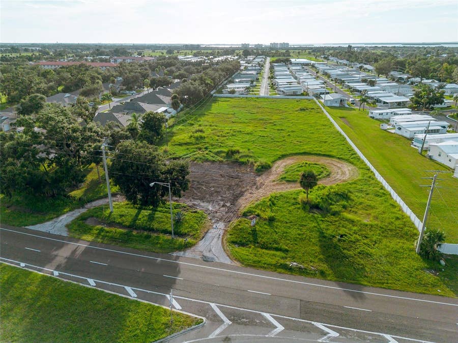 Property photo for 2815 US-41 N, Palmetto, FL