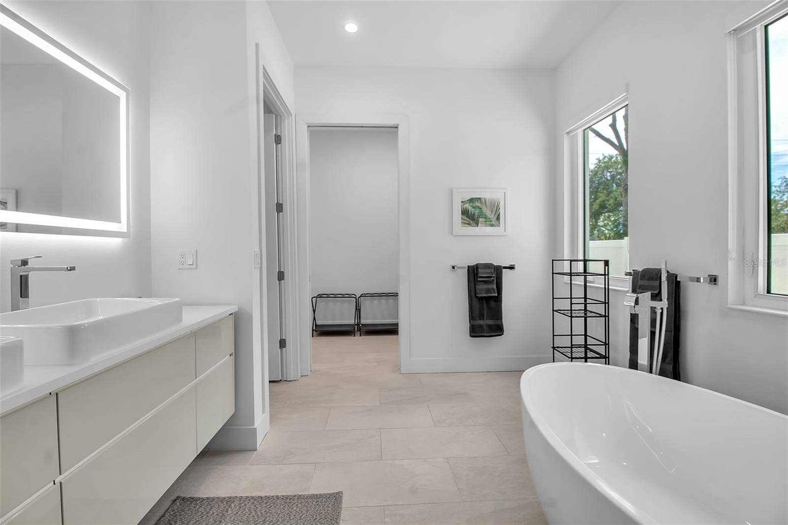 2231 WOOD STREET, Sarasota, FL 34237 Primary Bathroom