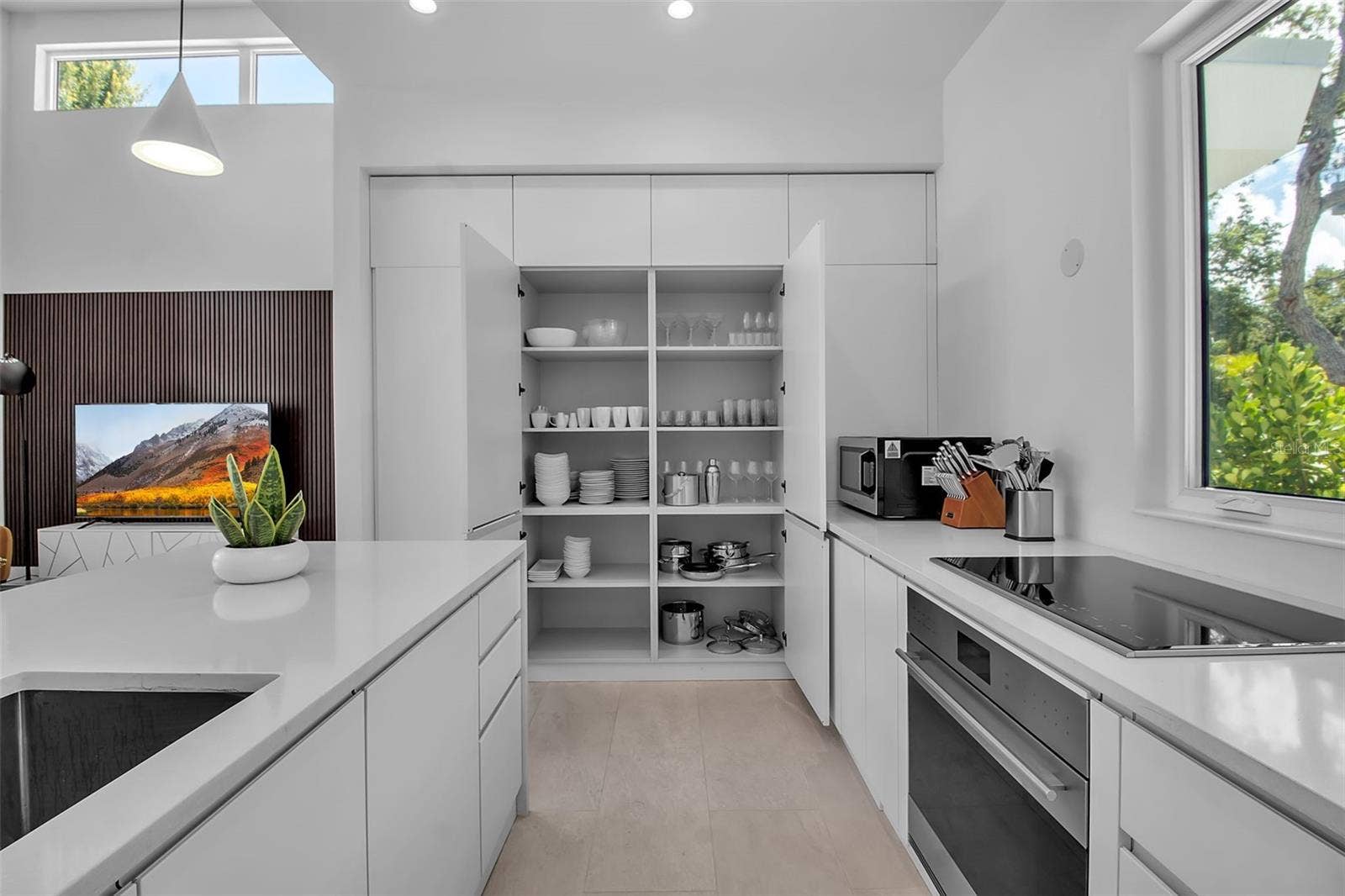2231 WOOD STREET, Sarasota, FL 34237 2231 WOOD STREET, Sarasota, FL 34237