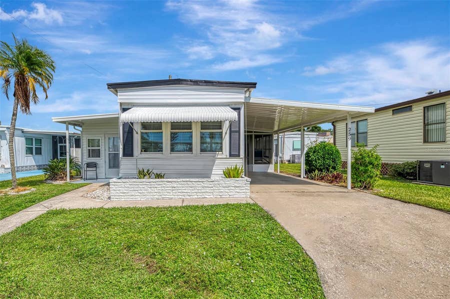 Property photo for 259 INNER DRIVE E, Venice, FL