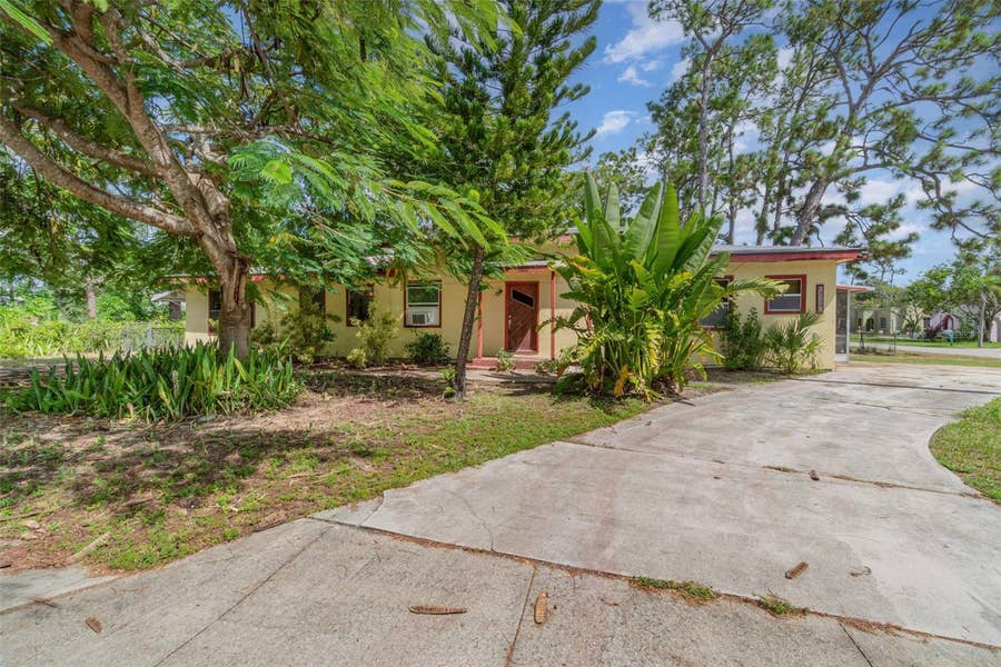 Property photo for 2729 BROADWAY, Fort Myers, FL