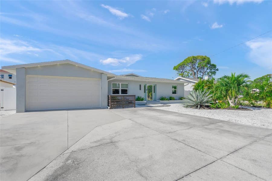 Property photo for 744 GUILD DRIVE, Venice, FL