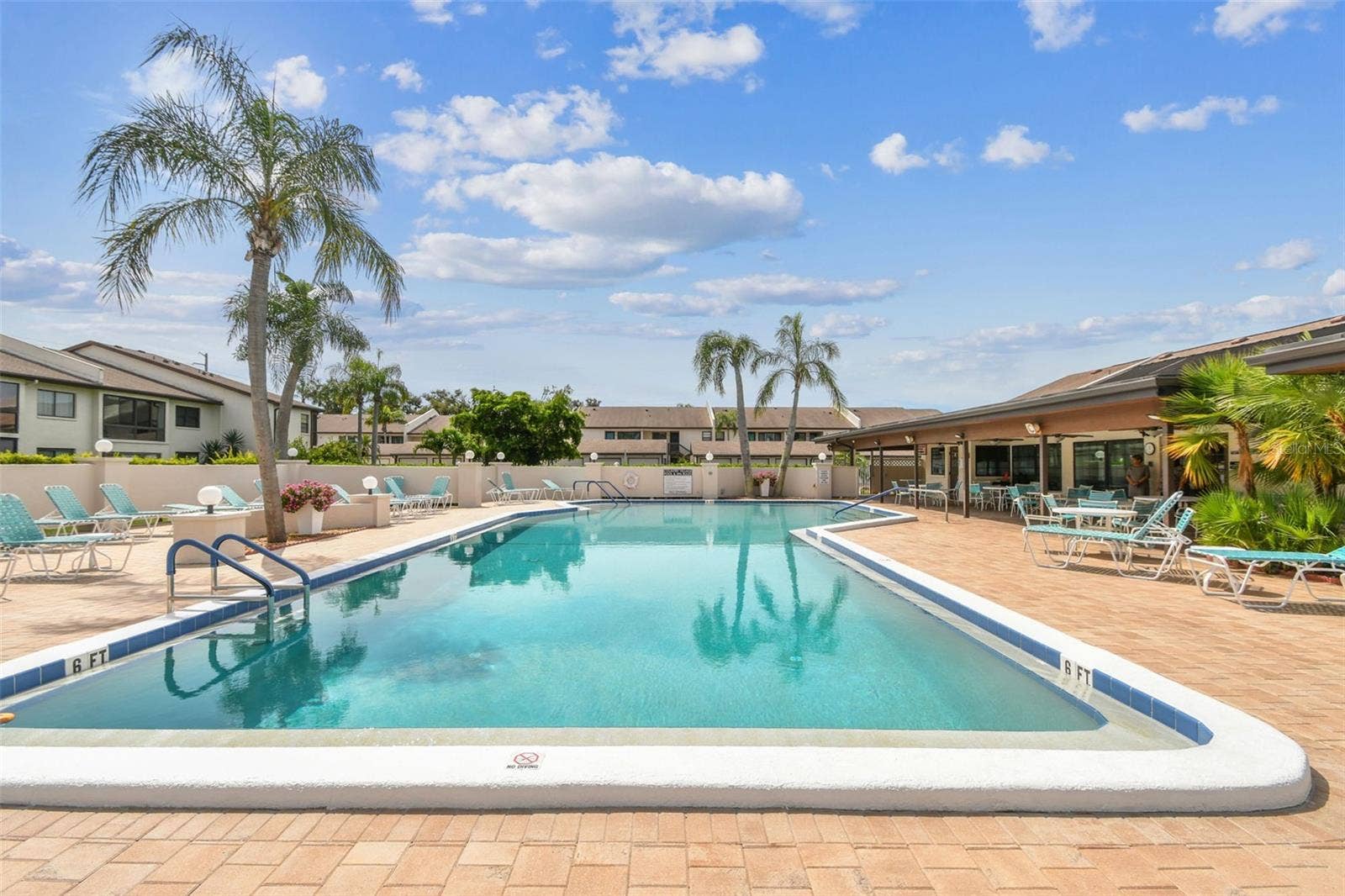 7301 29TH AVE DR W, #202, Bradenton, FL 34209